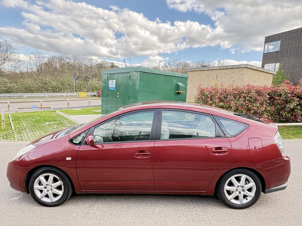2005 Toyota Prius 1.5 T Spirit CVT 5dr