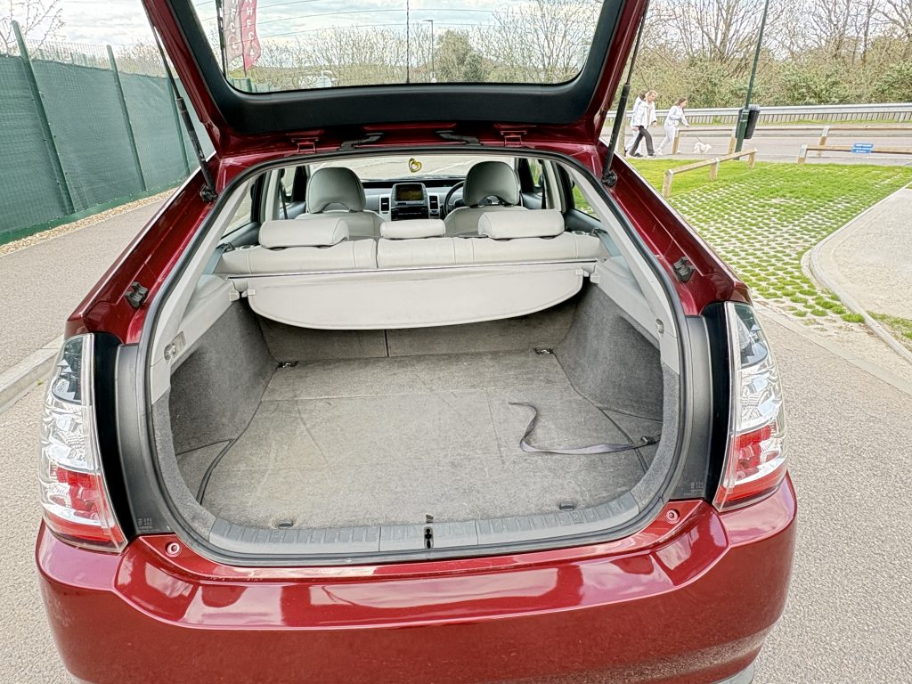 2005 Toyota Prius 1.5 T Spirit CVT 5dr