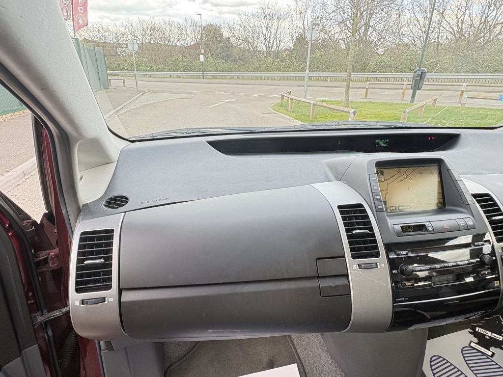 2005 Toyota Prius 1.5 T Spirit CVT 5dr