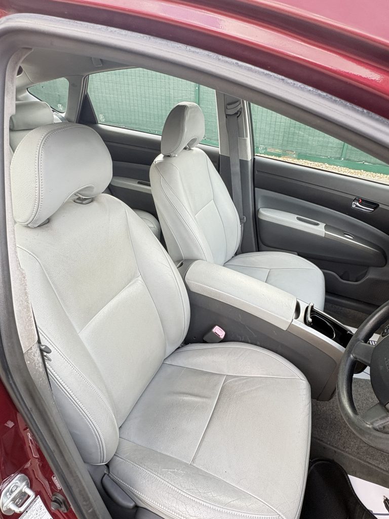 2005 Toyota Prius 1.5 T Spirit CVT 5dr