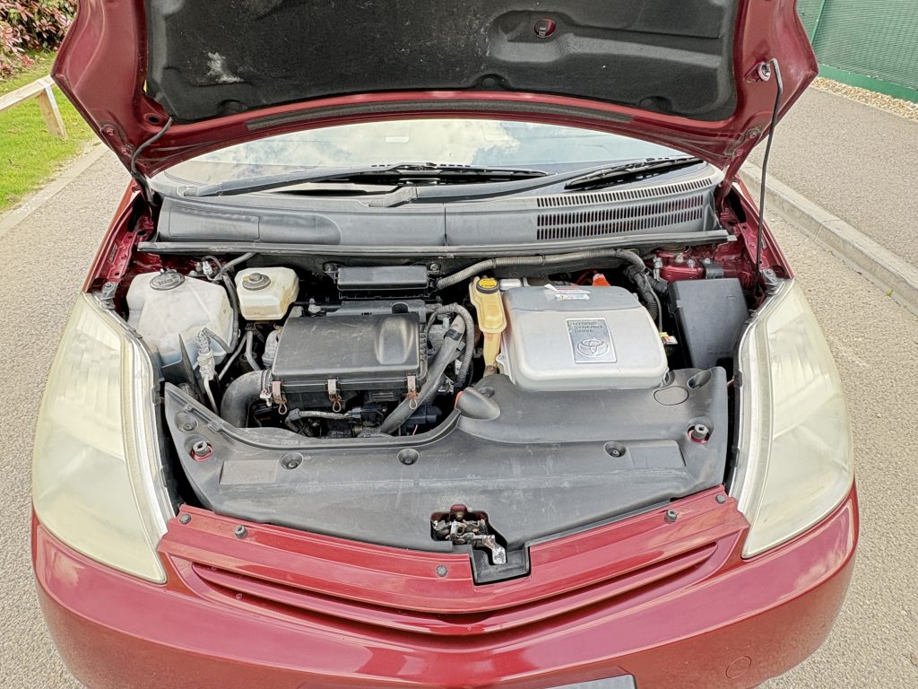 2005 Toyota Prius 1.5 T Spirit CVT 5dr