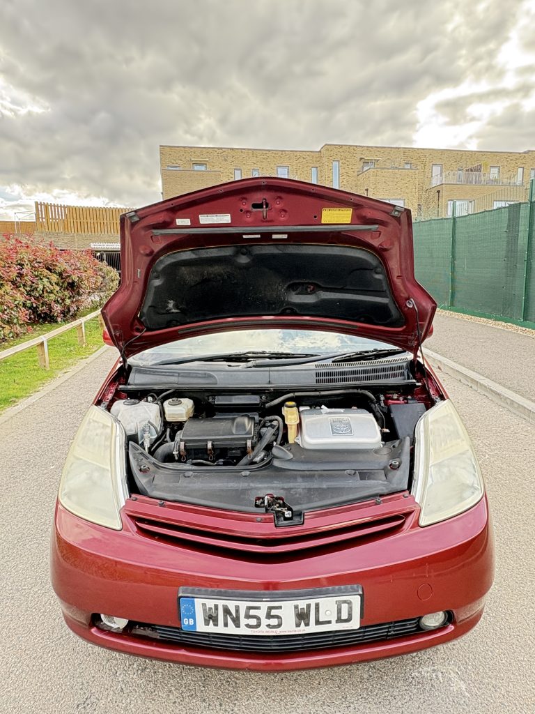 2005 Toyota Prius 1.5 T Spirit CVT 5dr